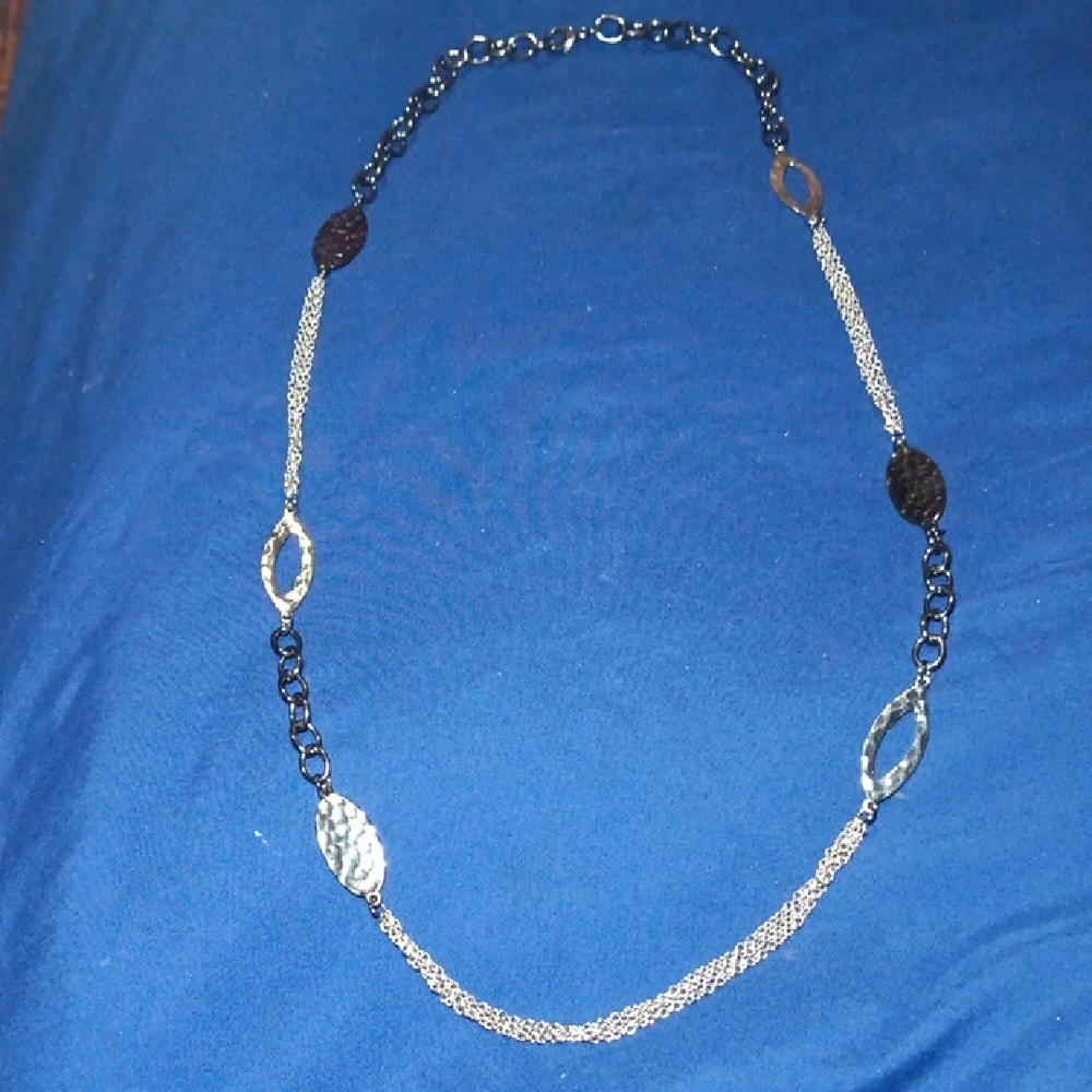 Chic Black and Silver Necklace